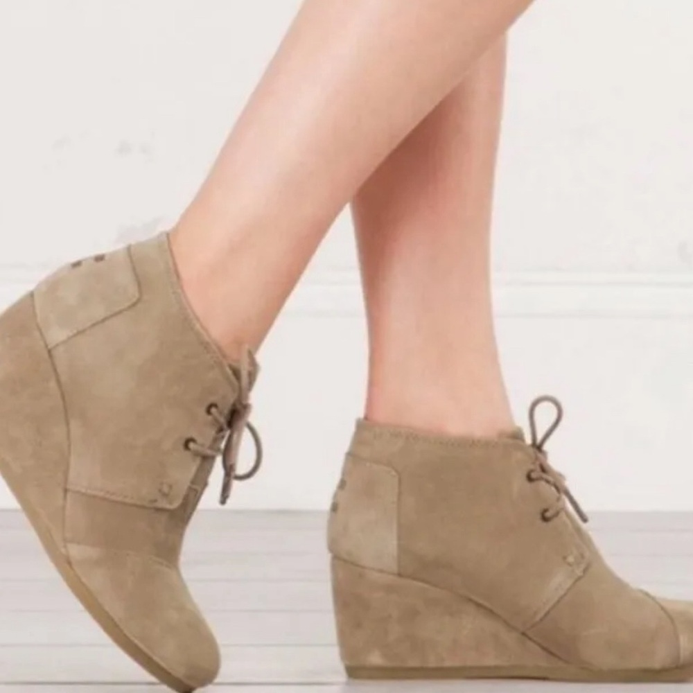 ✨Toms Desert Wedge Booties